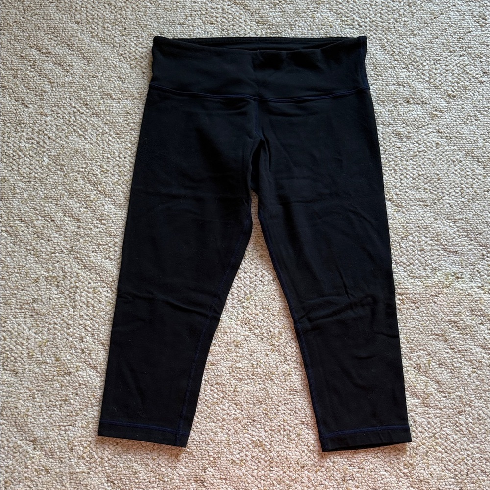 Lululemon cropped black leggings sz 8
